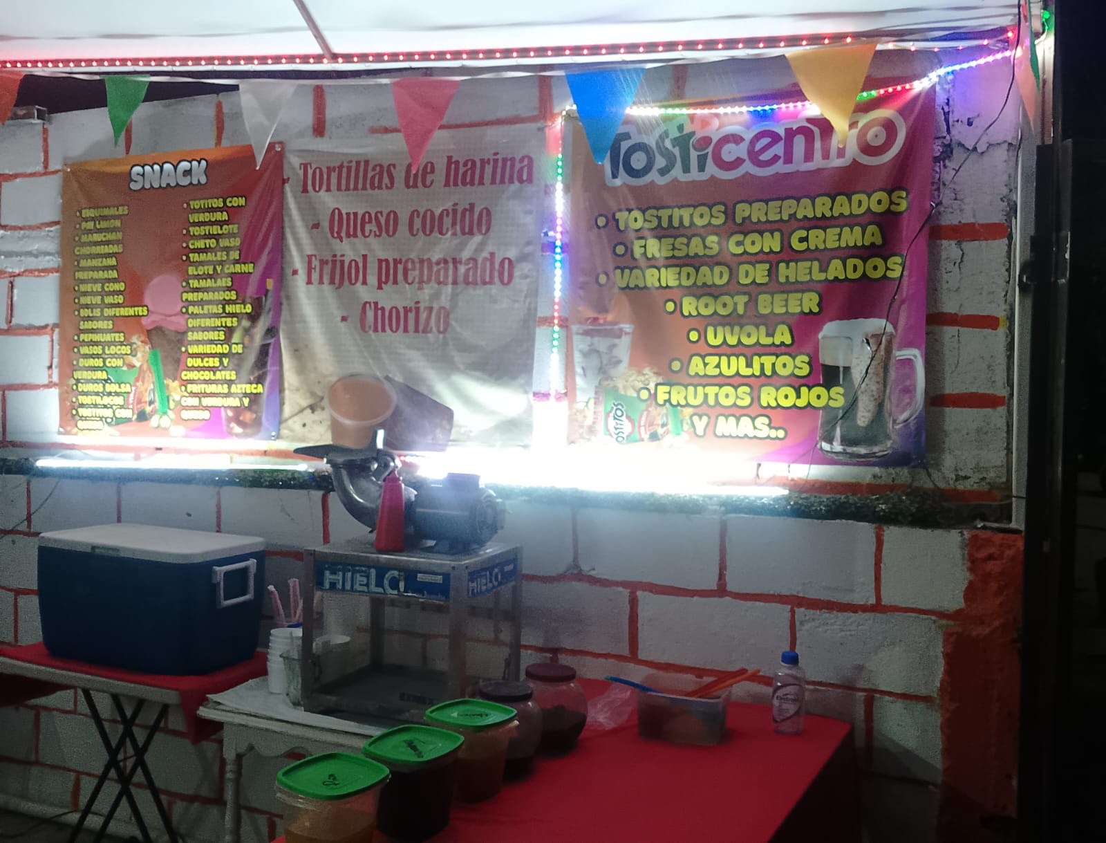 Área de preparación de Tosticentro Los Nietos